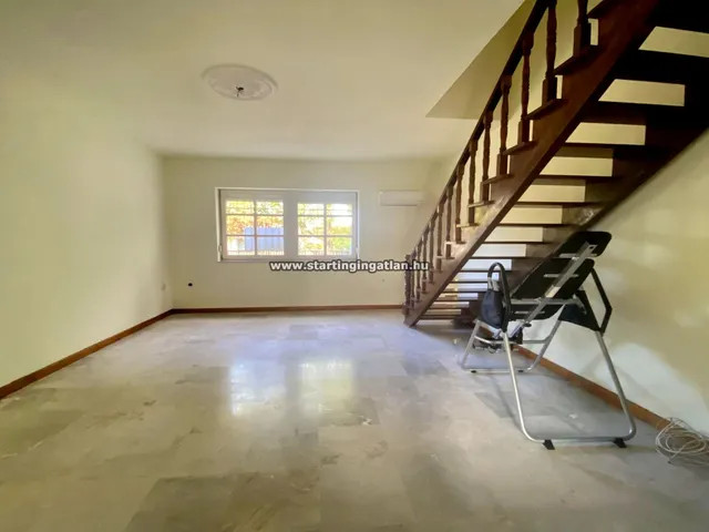 Eladó ház Budapest XVI. kerület, Sashalom, Főhadnagy utca 235 nm