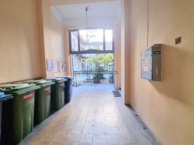 Eladó kereskedelmi és ipari ingatlan Budapest VIII. kerület, Mária utca 89 nm