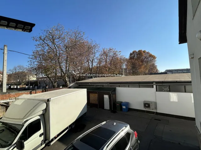 Kiadó kereskedelmi és ipari ingatlan Budapest IV. kerület, Újpest, Széchenyi tér 160 nm