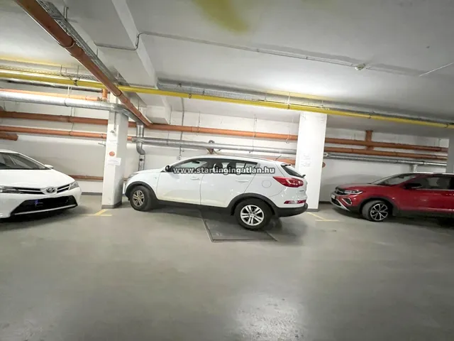 Eladó garázs Budapest XIII. kerület, Vizafogó, Turóc utca 10 nm