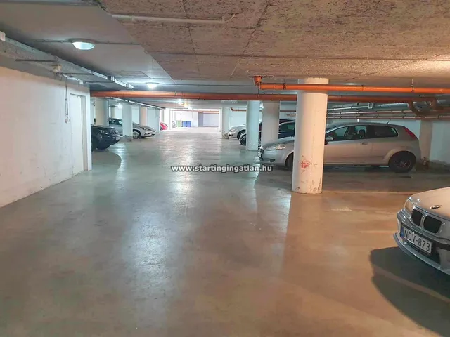 Kiadó garázs Budapest XIII. kerület, Angyalföld, Szent László út 11 nm