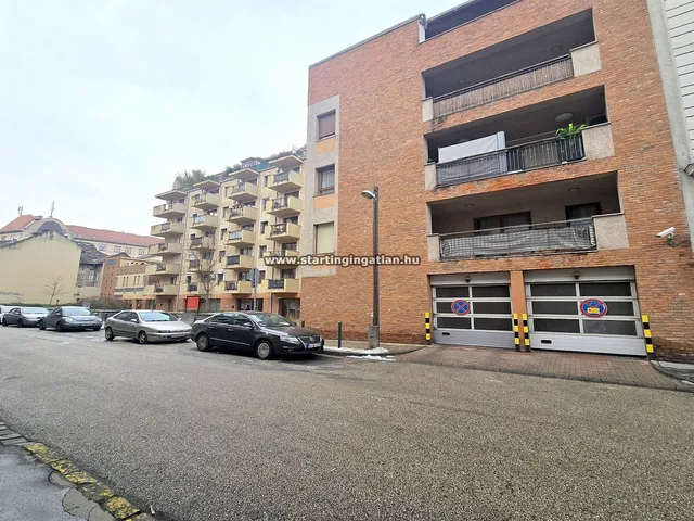 Eladó garázs Budapest IX. kerület, Rehabilitációs terület IX. ker. 13 nm