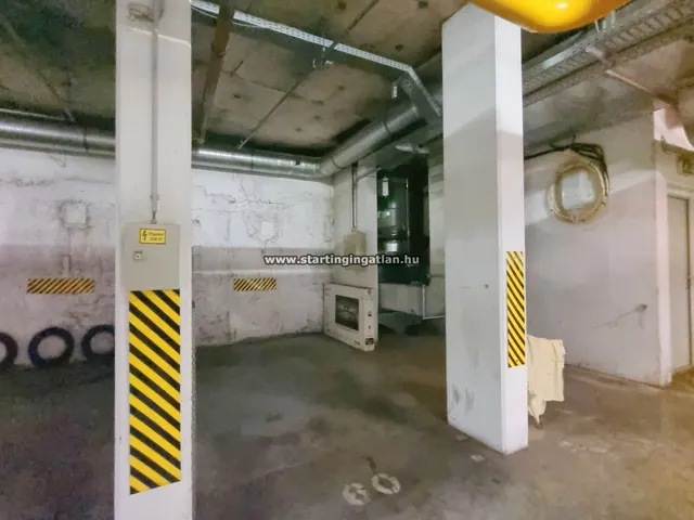 Eladó garázs Budapest VIII. kerület, Szerdahelyi utca 11 nm