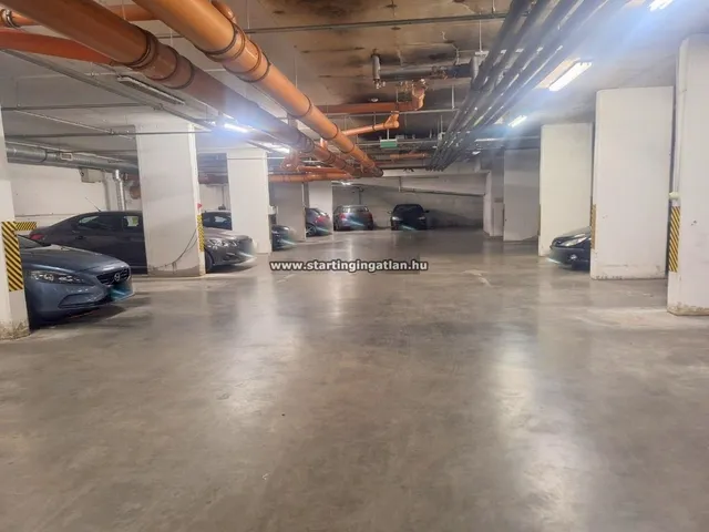 Eladó garázs Budapest VIII. kerület, Szerdahelyi utca 12 nm