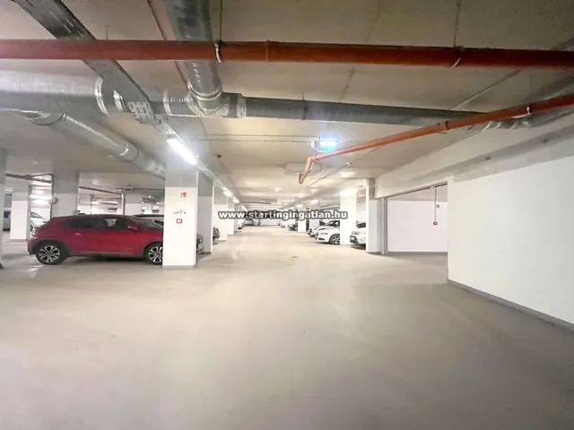 Eladó garázs Budapest XIII. kerület, Angyalföld 14 nm