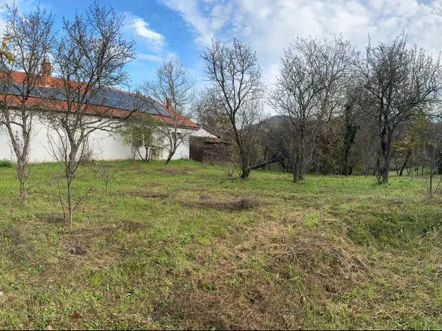 Eladó telek Vágáshuta 1560 nm
