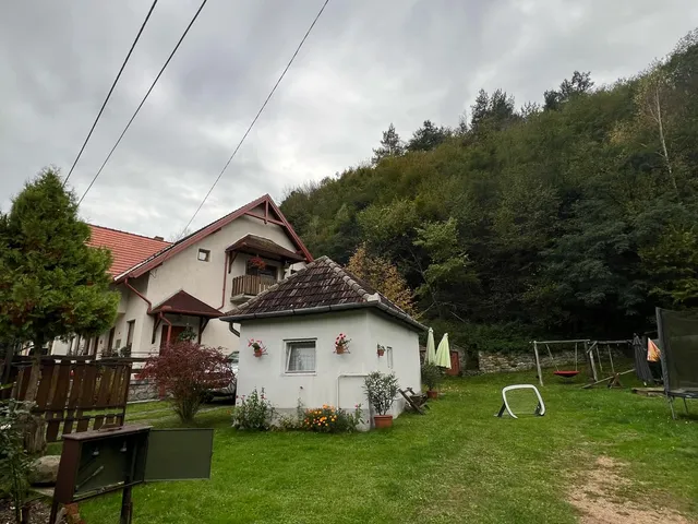 Eladó kereskedelmi és ipari ingatlan Nagyhuta 190 nm