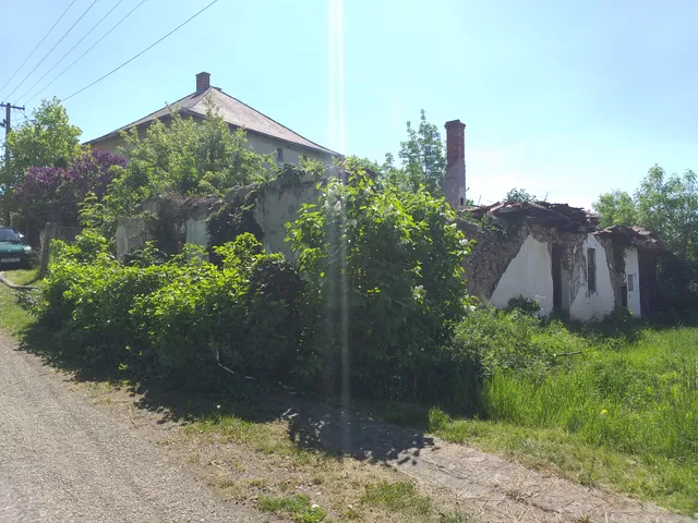 Eladó telek Füzér 1249 nm