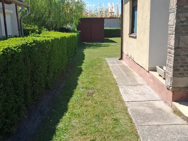 Eladó nyaraló Balatonkeresztúr 62 nm