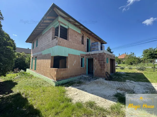 Eladó ház Érd 194 nm
