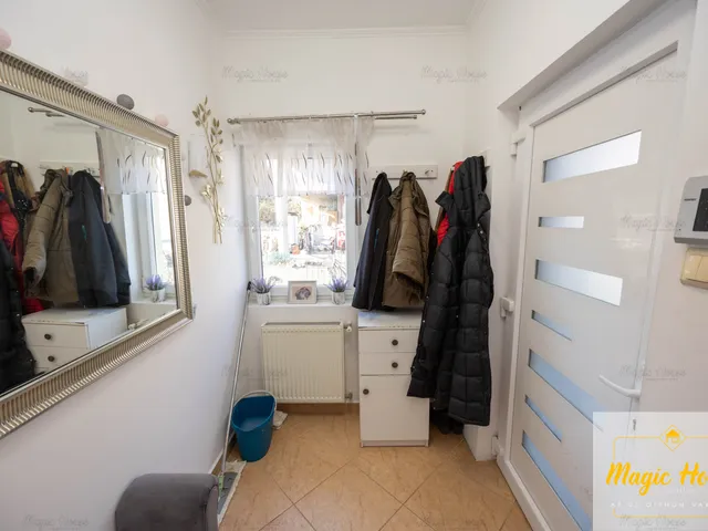 Eladó ház Érd, Fenyves-Parkváros 195 nm