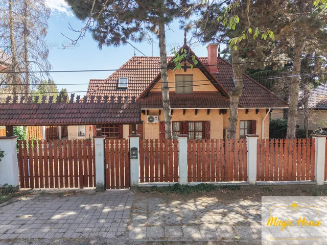 Eladó ház Érd, Fenyves-Parkváros 143 nm