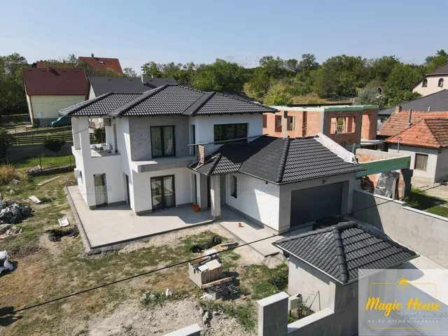 Eladó ház Érd, Parkváros 150 nm