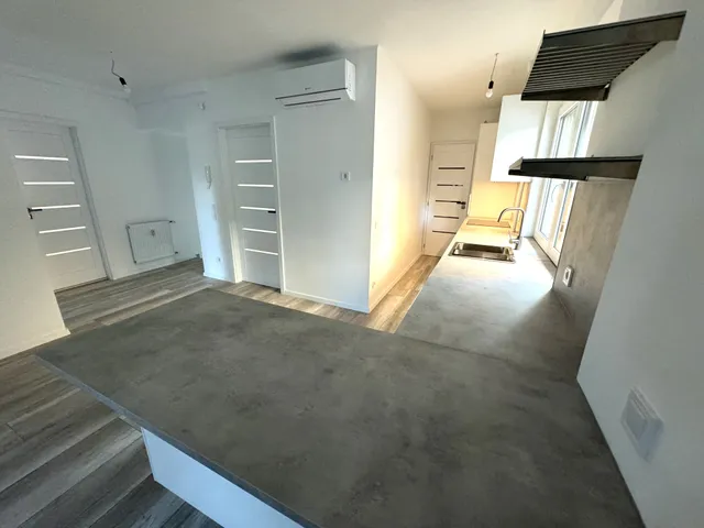 Eladó lakás Budapest III. kerület, Újlak III. ker. 80 nm