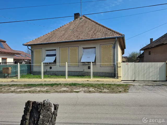 Eladó ház Tengelic 100 nm