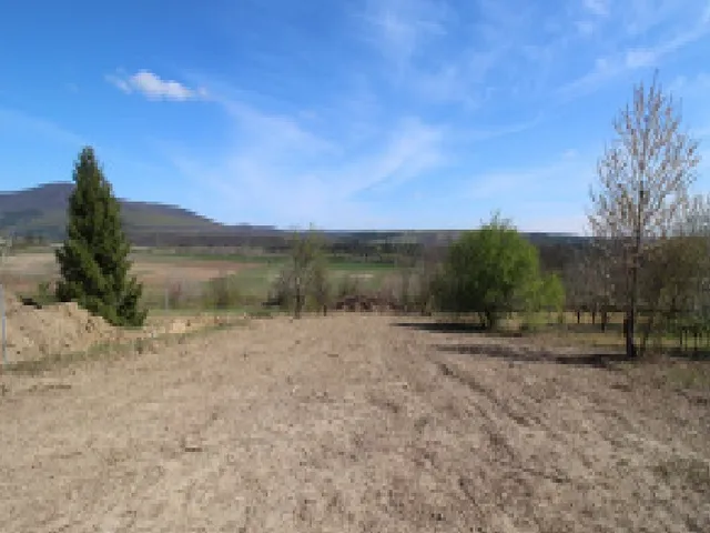 Eladó telek Vác 1777 nm