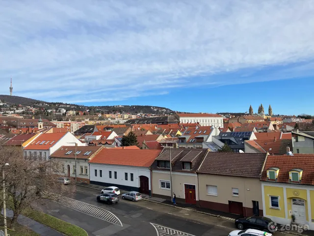 Eladó lakás Pécs, Egyetemváros 70 nm