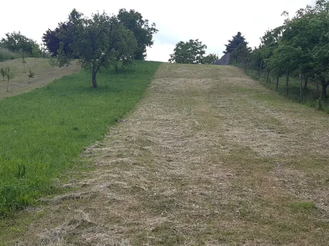 Eladó telek Vértessomló 748 nm