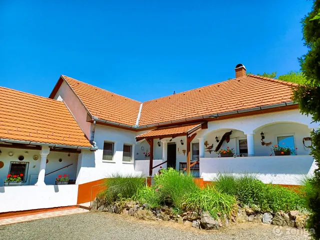 Eladó ház Egerszalók, Kossuth Lajos út 51. 300 nm