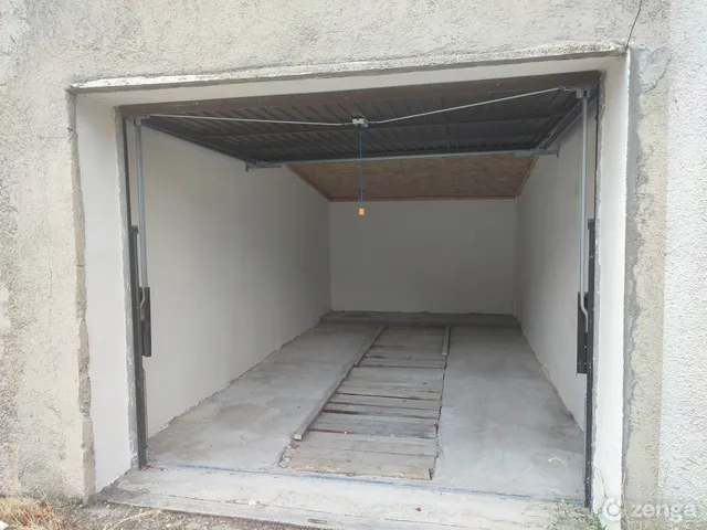 Eladó garázs Veszprém, Nándortelep 14 nm