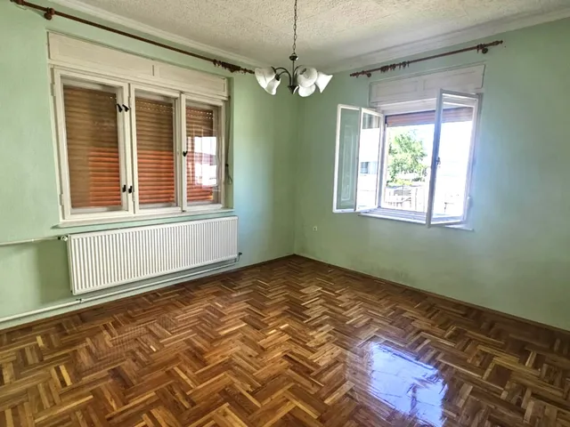 Eladó ház Újszász 91 nm