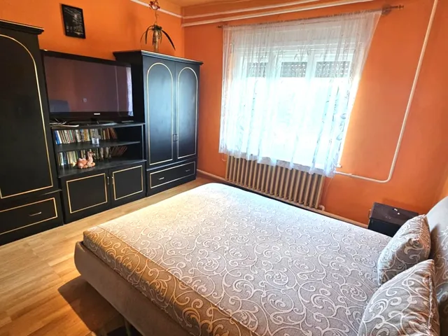 Eladó ház Újszász 65 nm