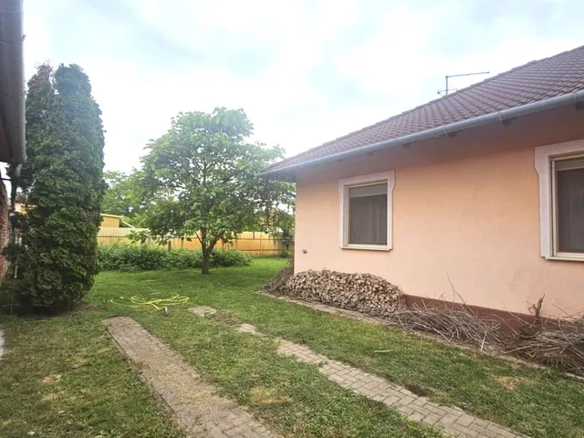 Eladó ház Szolnok 100 nm