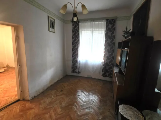 Eladó ház Újszász, Ady Endre út 69 nm