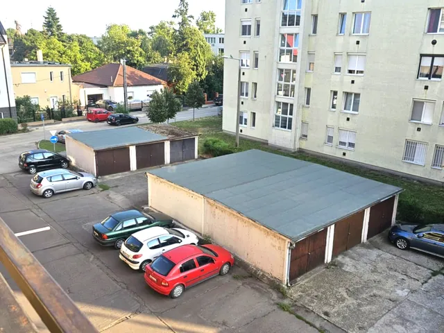 Eladó lakás Szolnok, Gerle út 58 nm