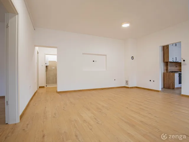 Eladó ház Tinnye 165 nm