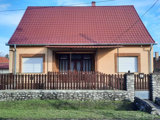 Eladó ház Mezőkeresztes 94 nm