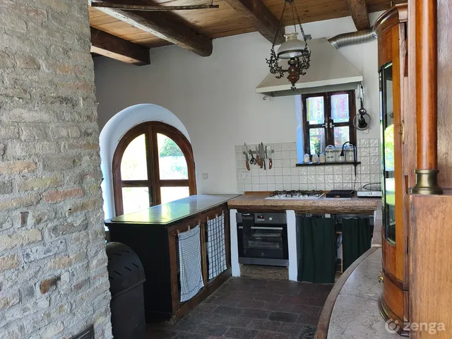 Kiadó ház Etyek 100 nm