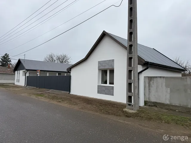 Eladó ház Jászfényszaru 75 nm