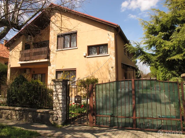 Eladó lakás Budapest XXII. kerület, Baross Gábor telep 126 nm