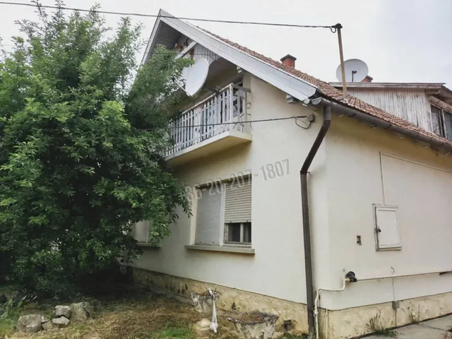 Eladó lakás Gyula 220 nm