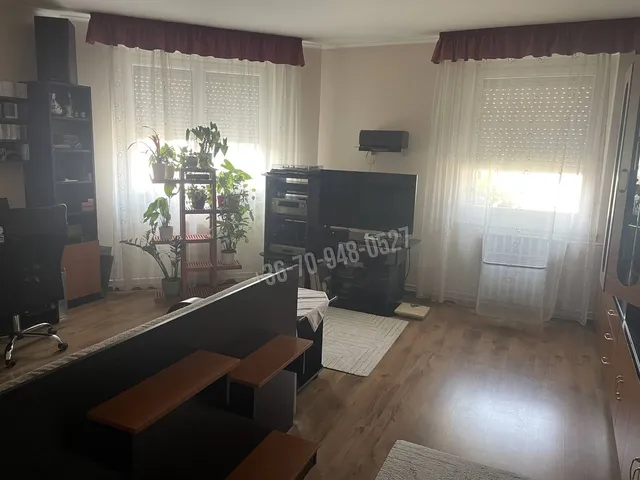 Eladó lakás Békéscsaba 73 nm