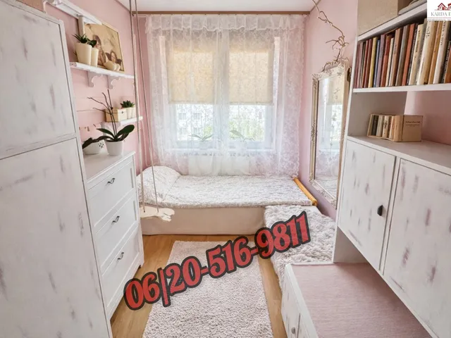 Eladó lakás Dunaújváros, Béke városrész 59 nm