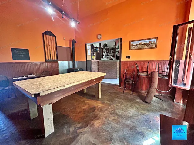 Eladó kereskedelmi és ipari ingatlan Békés, Belváros 99 nm