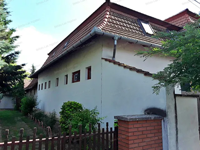 Eladó ház Békés, Belváros 120 nm