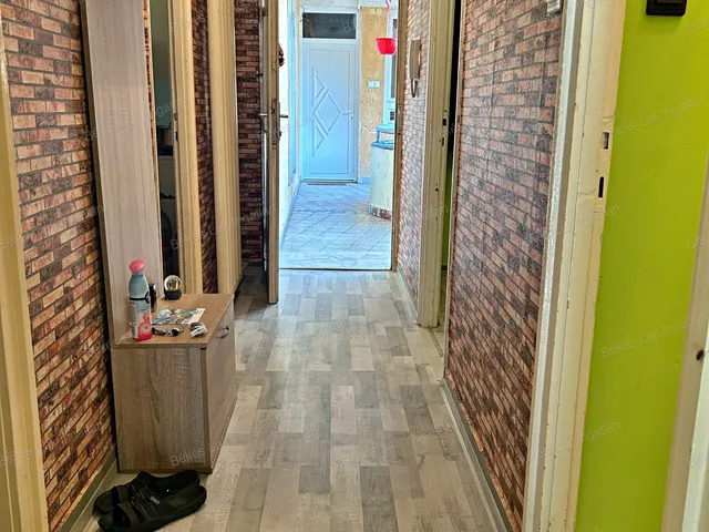 Eladó lakás Békés, Belváros 71 nm