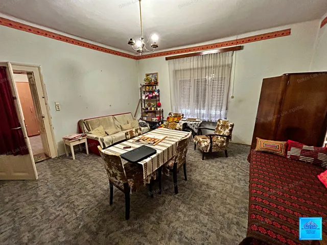 Eladó ház Békés, Bánhida 212 nm