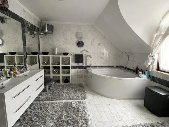 Eladó ház Budapest XX. kerület 390 nm