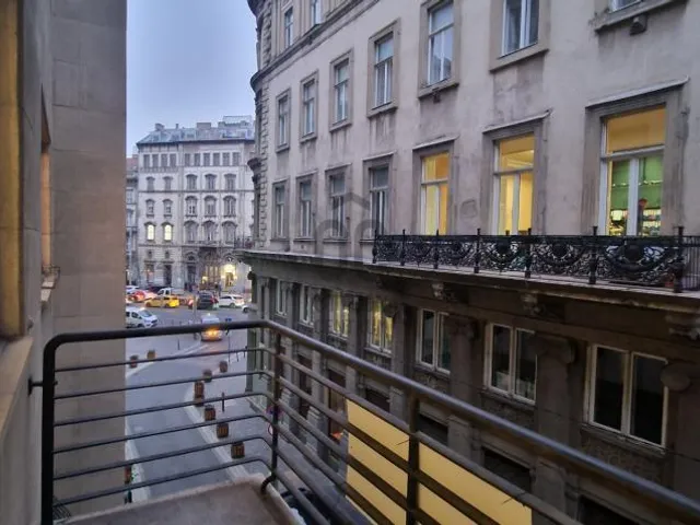 Eladó lakás Budapest VI. kerület 110 nm