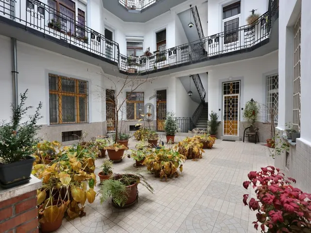 Eladó lakás Budapest VI. kerület, Diplomatanegyed 109 nm