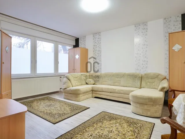 Eladó lakás Budapest X. kerület, Laposdűlő 55 nm