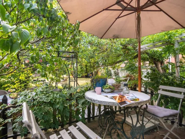 Eladó ház Budapest XXIII. kerület, Soroksár-Újtelep 240 nm