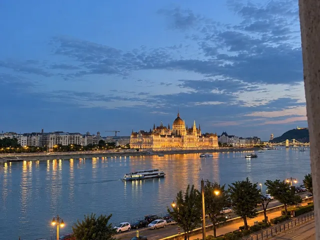 Eladó lakás Budapest II. kerület, Felhévíz II. ker. 147 nm