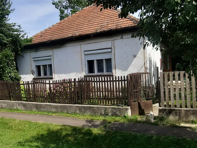 Eladó ház Füzesabony, Falu 85 nm