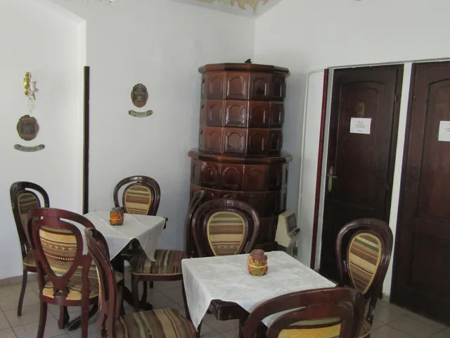 Eladó kereskedelmi és ipari ingatlan Eger, Belváros, Széchenyi utca 124 nm