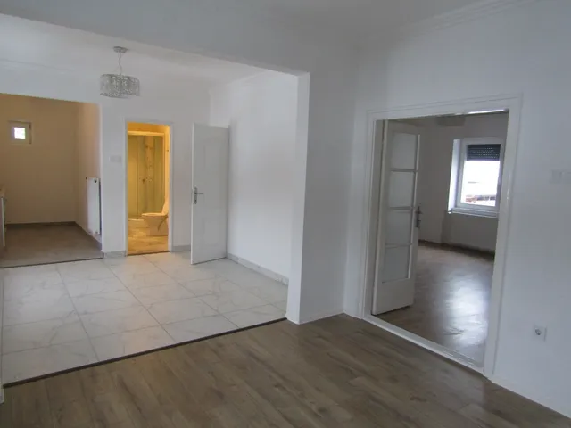 Eladó ház Eger, Vécseyvölgy 190 nm